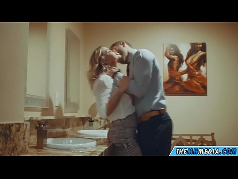 ❤️ Amikor egy bögyös szőke elcsábít egy nyilvános WC-ben Baszás videó at hu.bencoineth.top